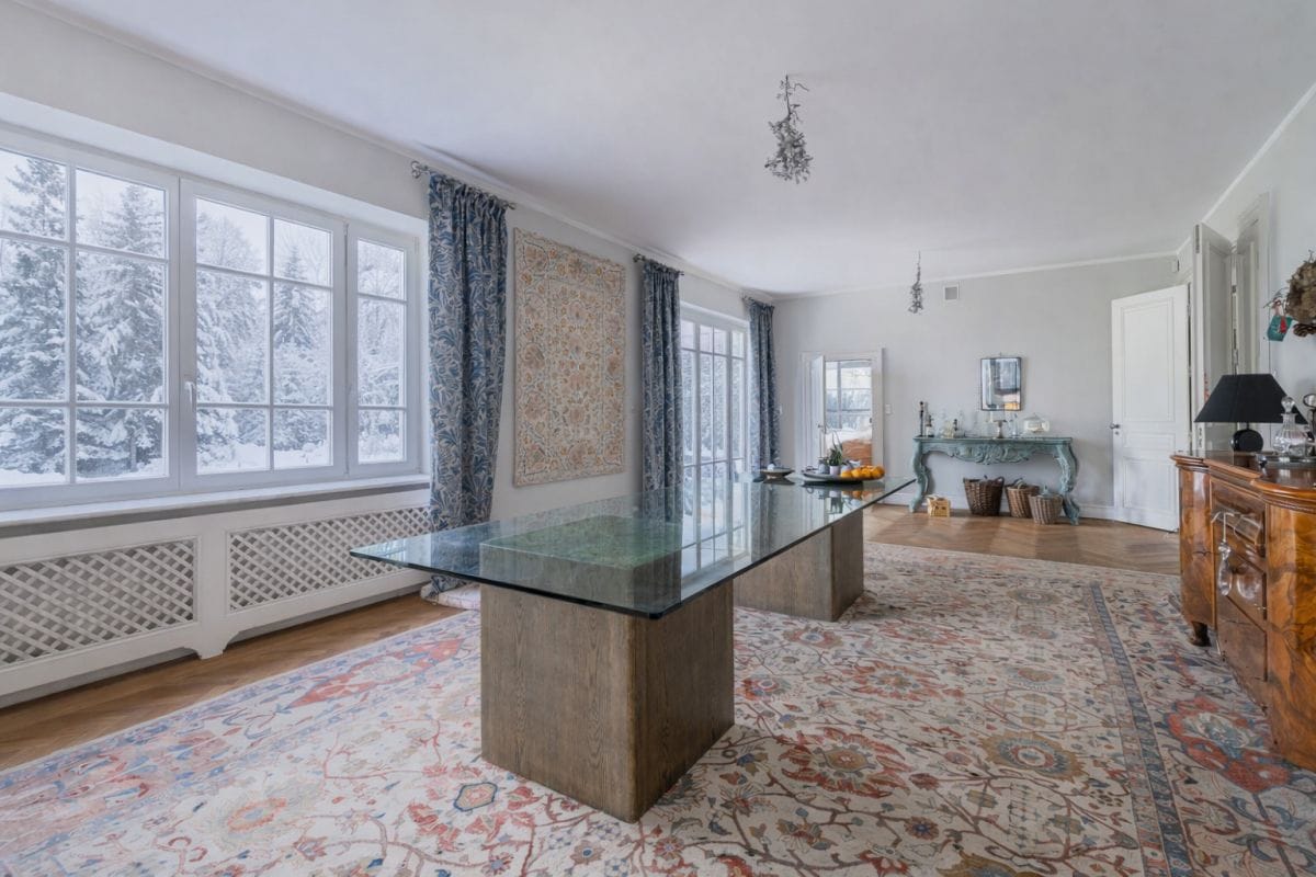 Dom 10 pokojowe na Sprzedaż