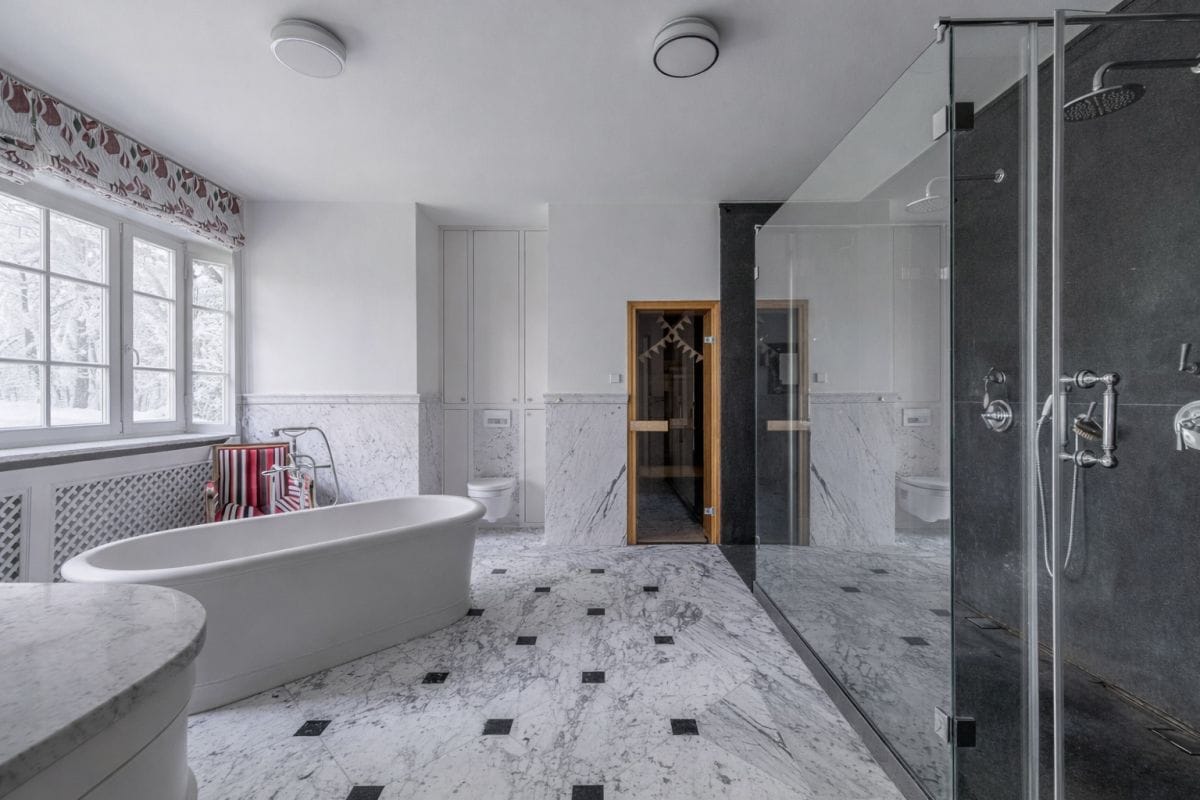 Dom 10 pokojowe na Sprzedaż