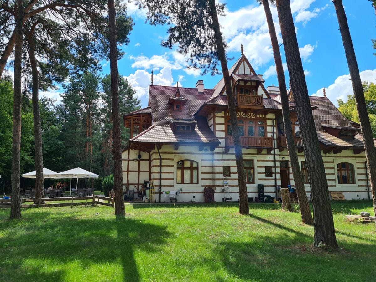 Dom 10 pokojowe na Sprzedaż