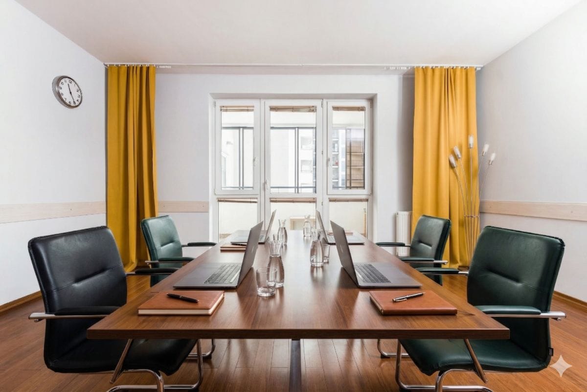 Lokal użytkowy  pokojowe na Sprzedaż