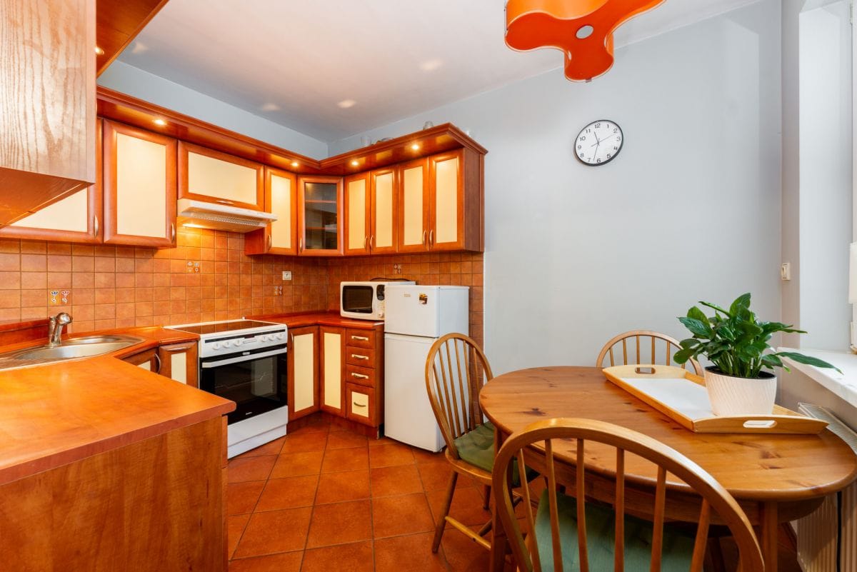 Lokal użytkowy  pokojowe na Sprzedaż