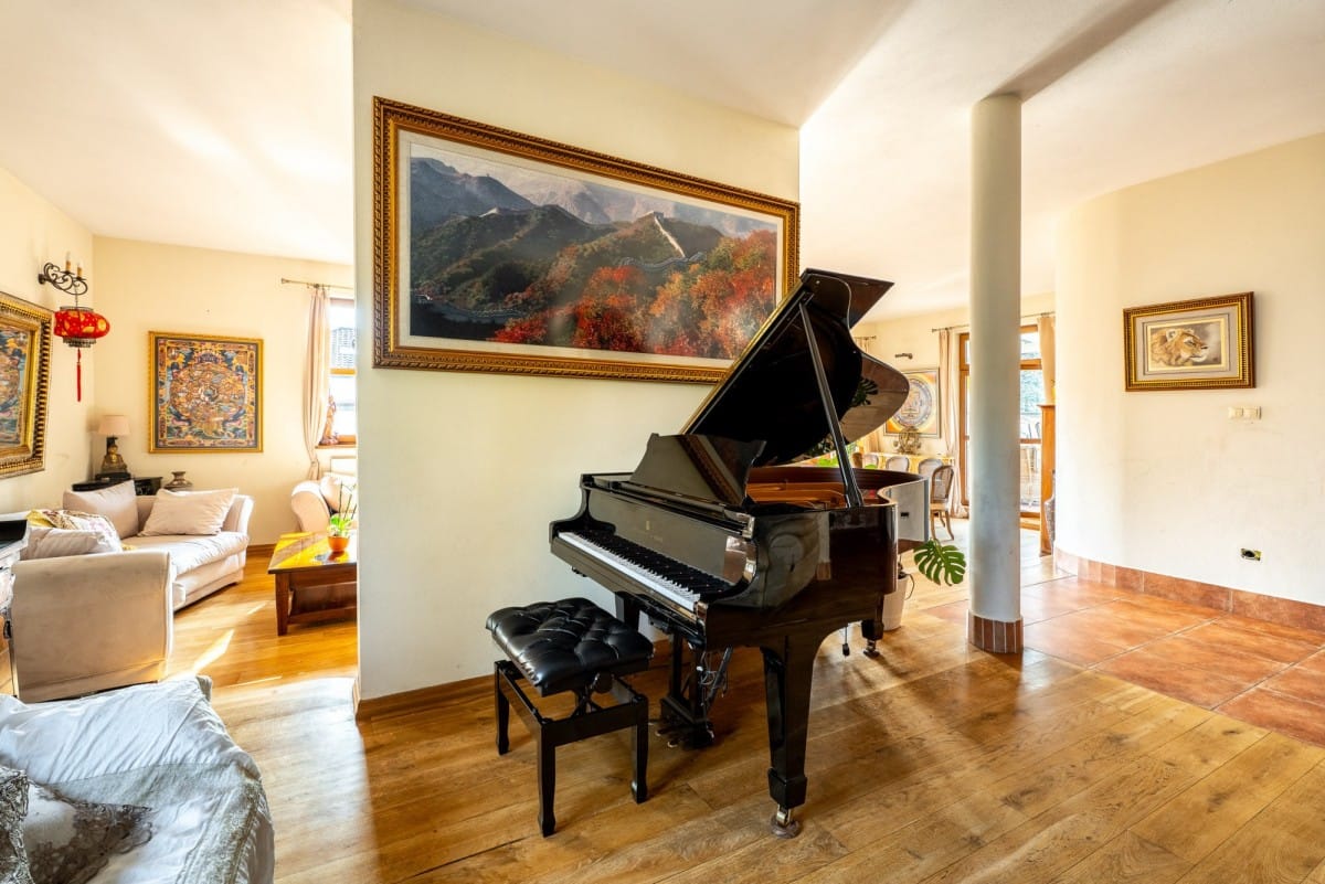 Dom 10 pokojowe na Wynajem