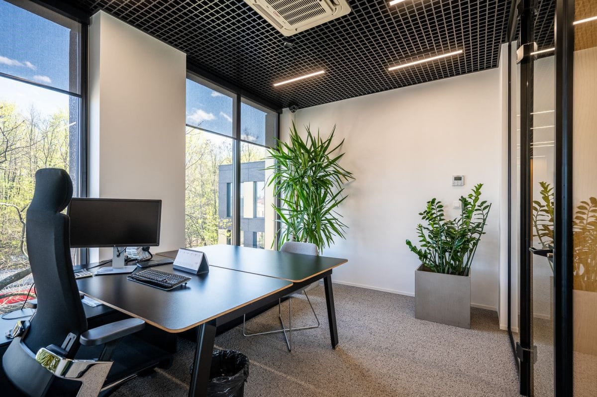 Lokal użytkowy  pokojowe na Sprzedaż