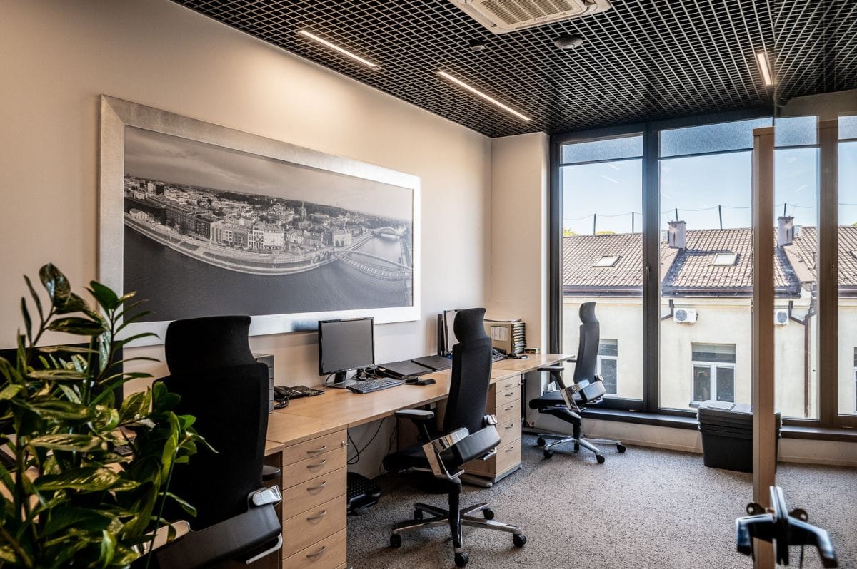 Lokal użytkowy  pokojowe na Sprzedaż