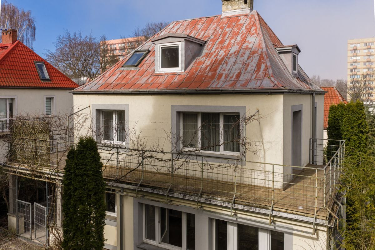 Dom 8 pokojowe na Sprzedaż