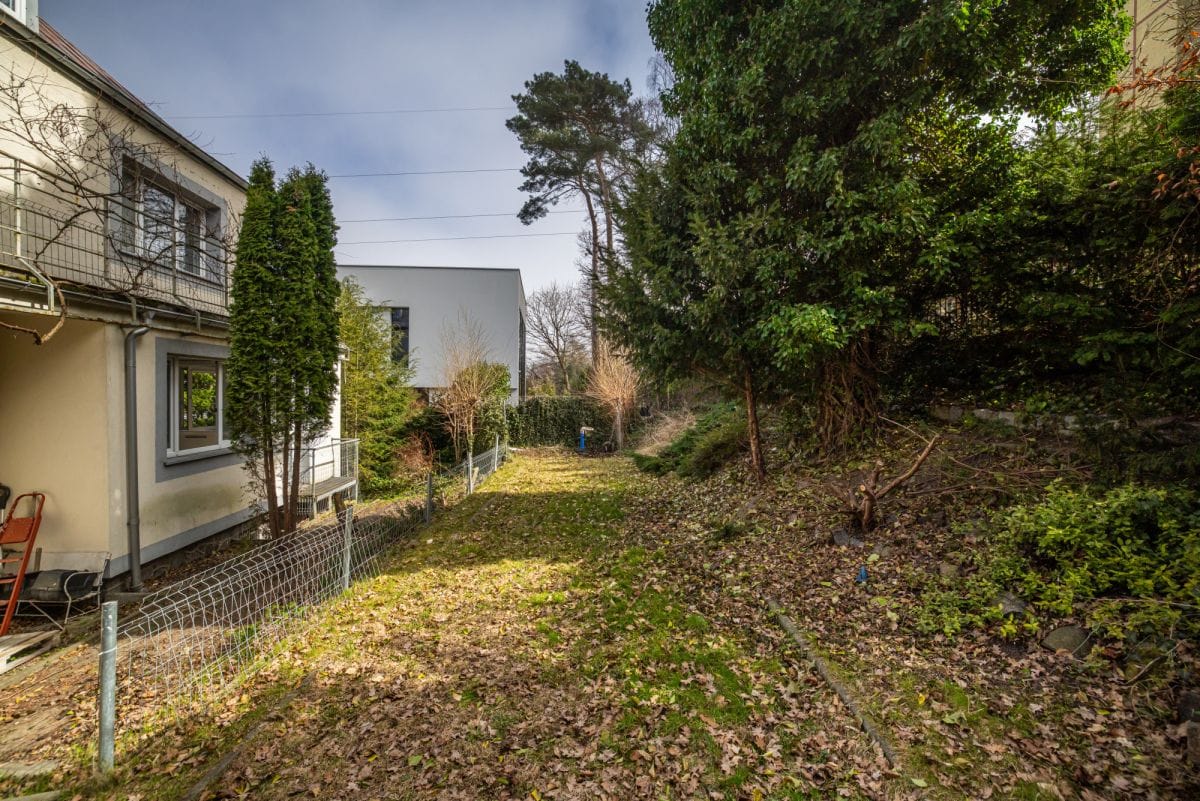 Dom 8 pokojowe na Sprzedaż