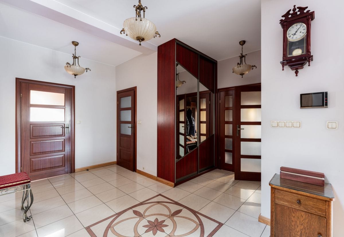 Dom 5 pokojowe na Sprzedaż