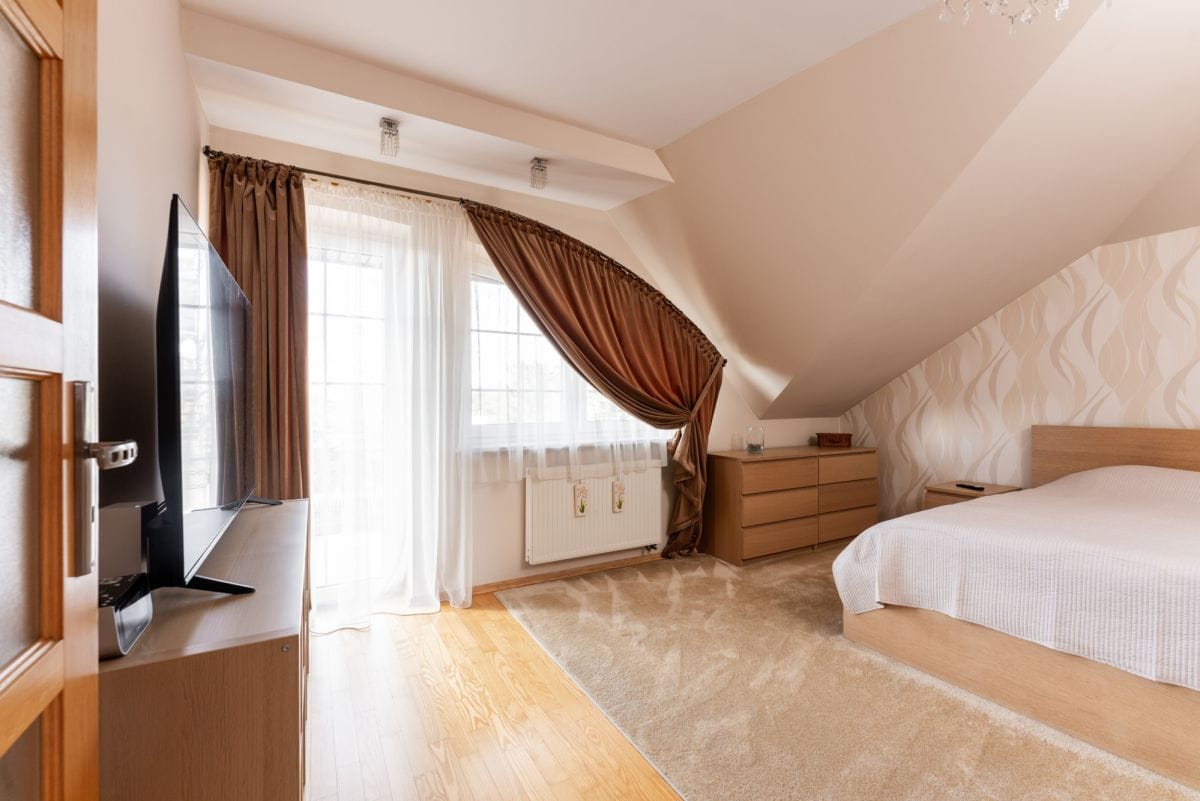 Dom 5 pokojowe na Sprzedaż