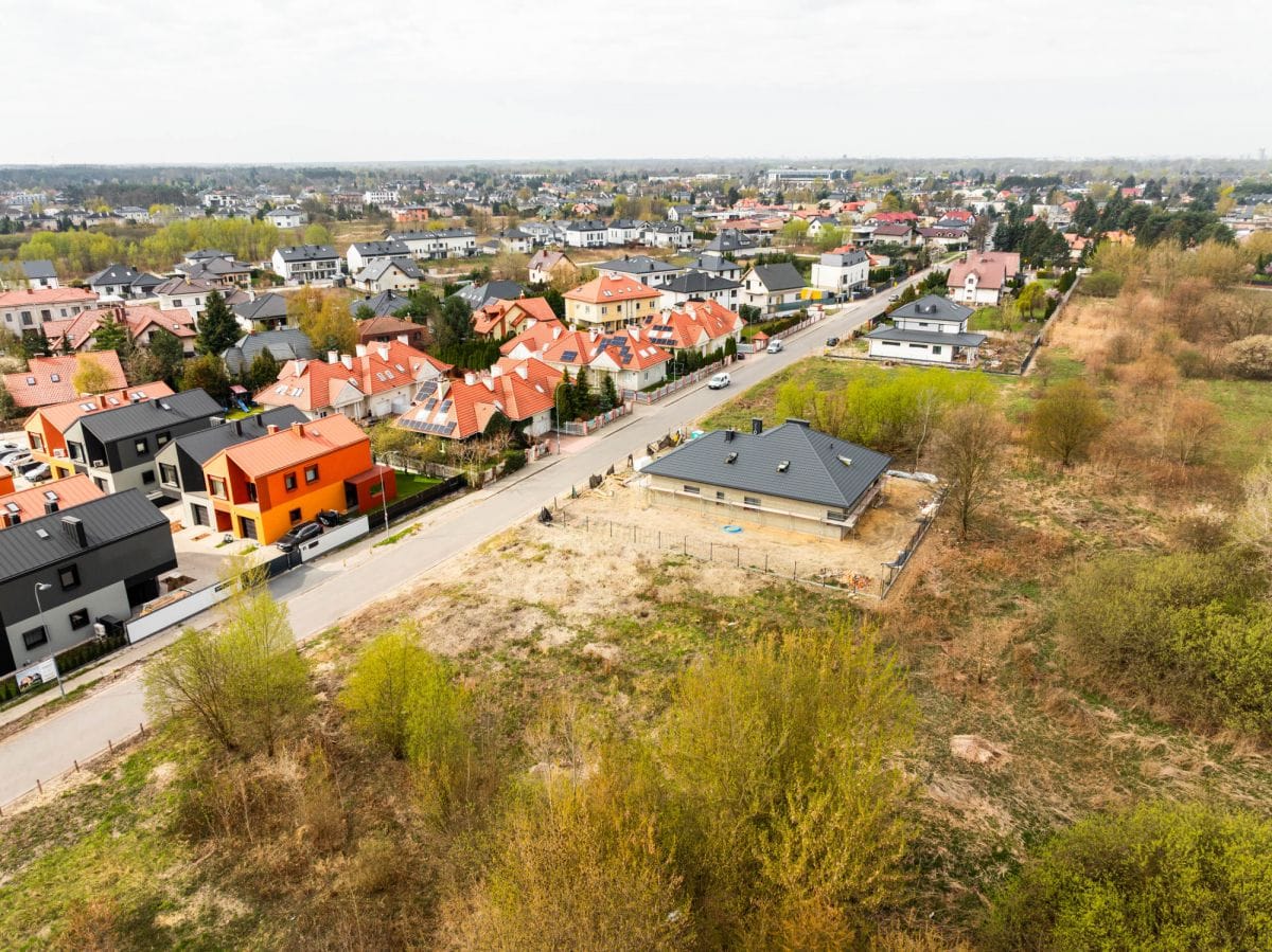 Działka  pokojowe na Sprzedaż