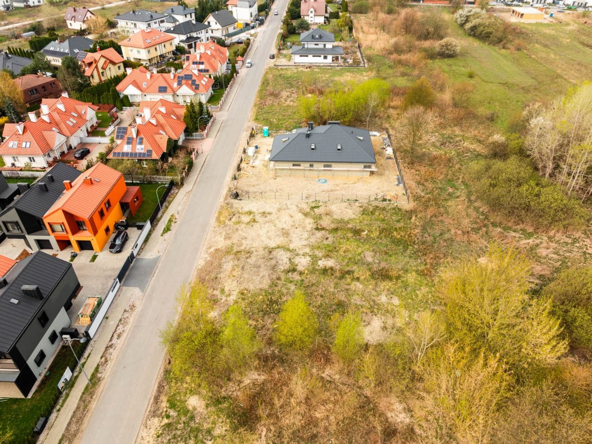 Działka  pokojowe na Sprzedaż