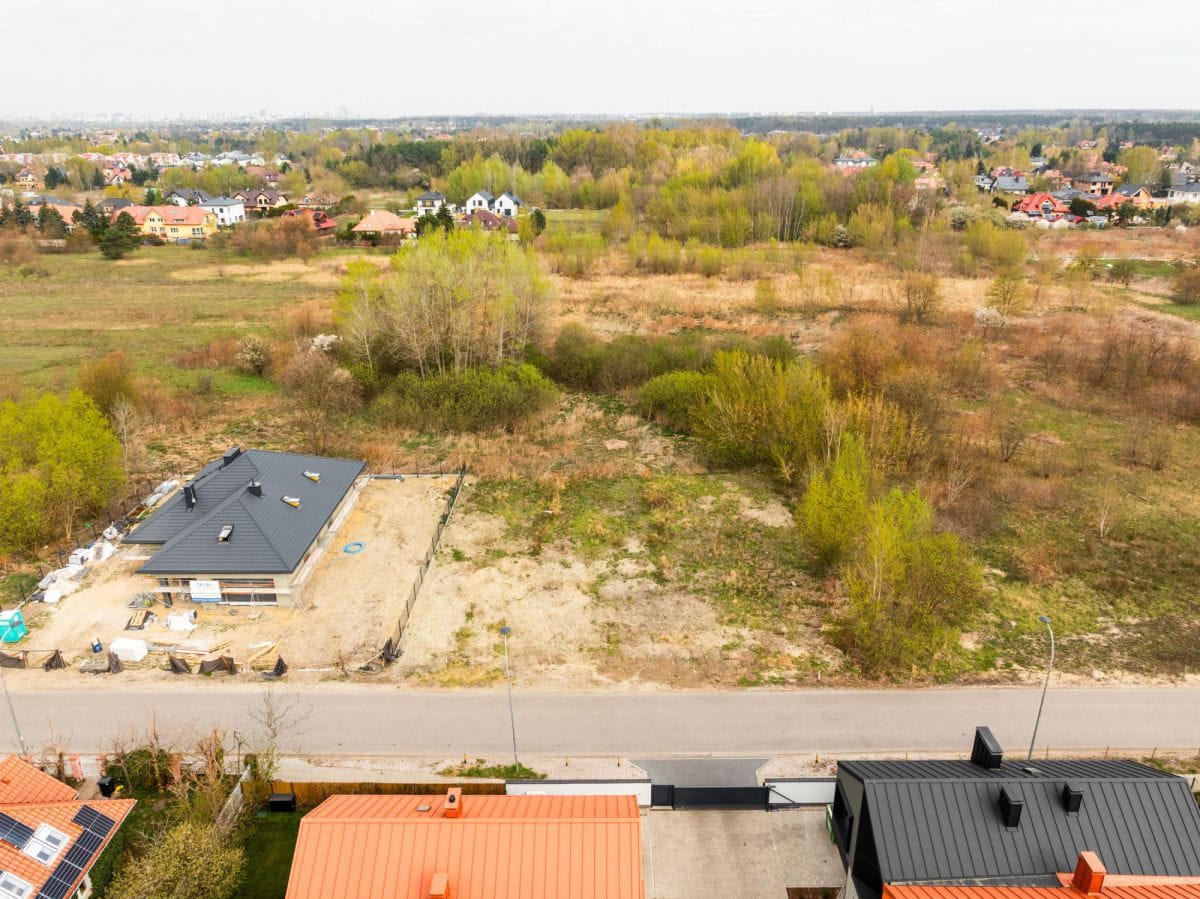 Działka  pokojowe na Sprzedaż