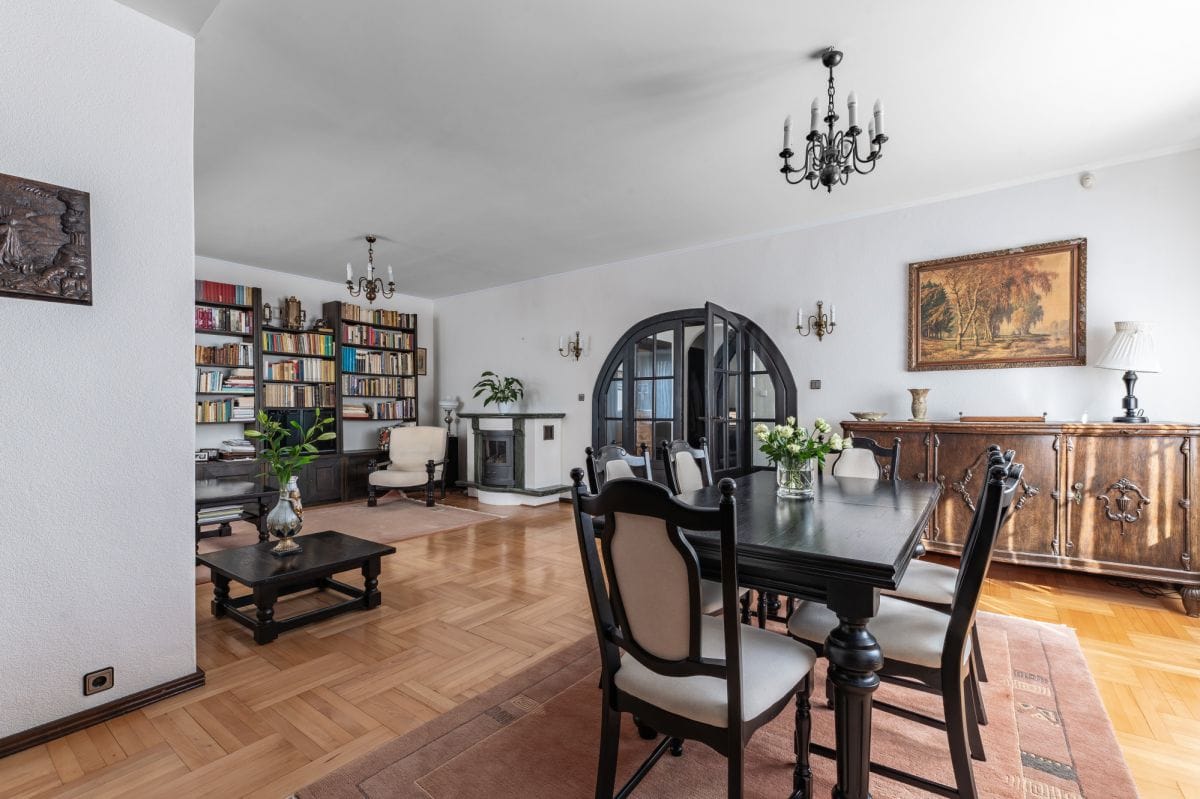 Dom 7 pokojowe na Sprzedaż