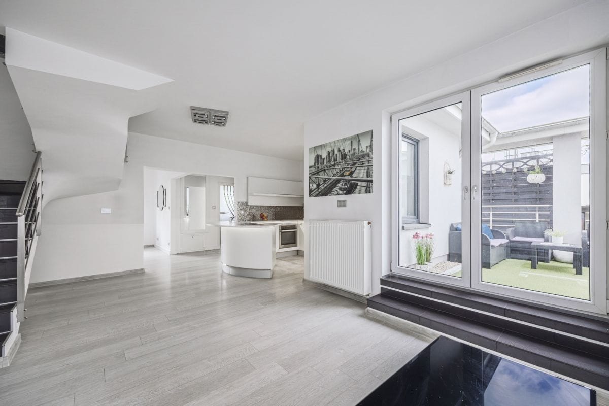 Mieszkanie 3 pokojowe na Sprzedaż