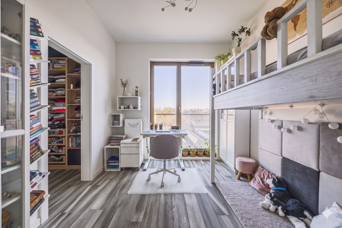 Mieszkanie 5 pokojowe na Sprzedaż