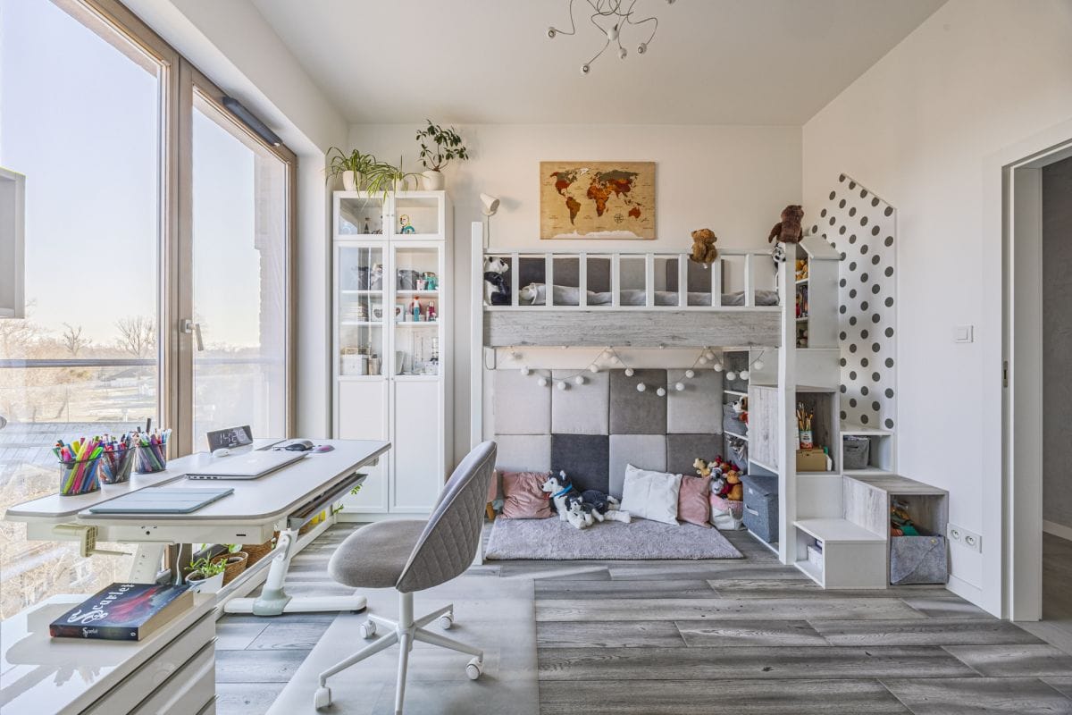 Mieszkanie 5 pokojowe na Sprzedaż