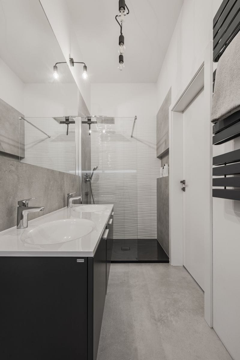 Mieszkanie 5 pokojowe na Sprzedaż