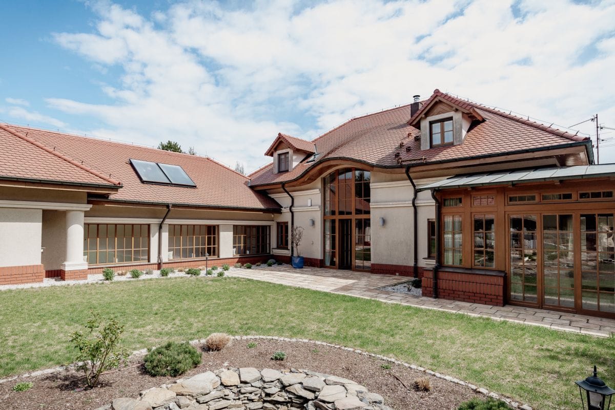Dom 6 pokojowe na Sprzedaż