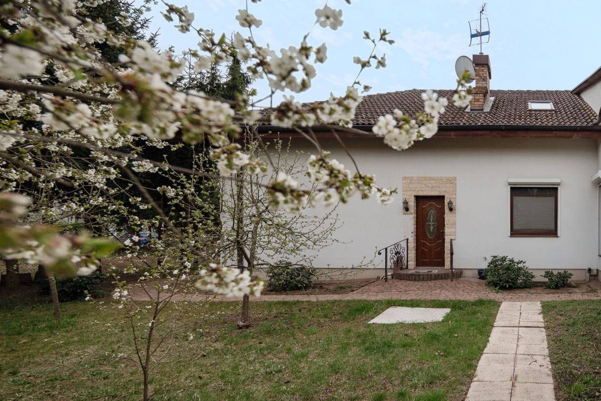 Dom 6 pokojowe na Sprzedaż