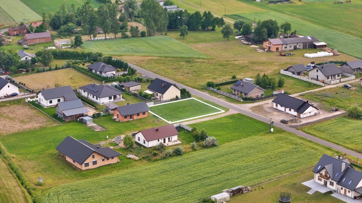 Działka  pokojowe na Sprzedaż