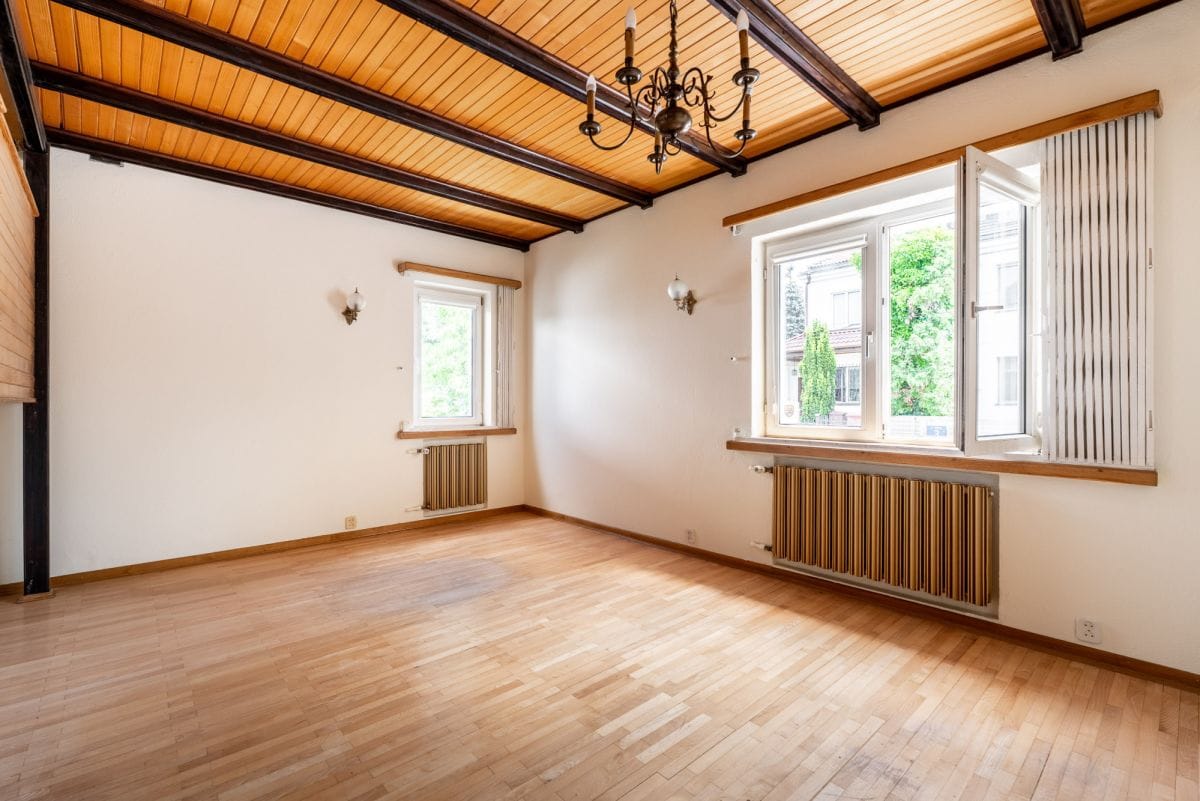 Dom 4 pokojowe na Sprzedaż