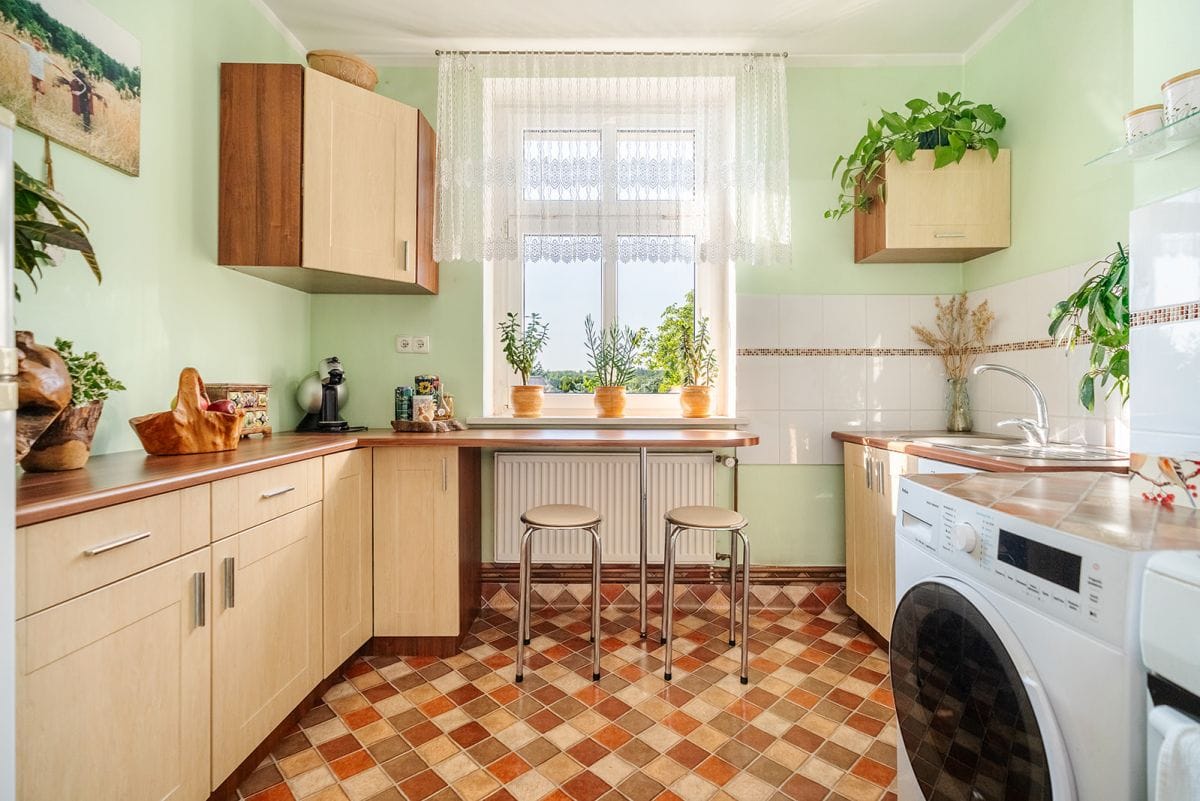 Dom 6 pokojowe na Sprzedaż