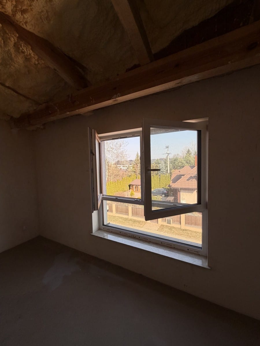 Mieszkanie 5 pokojowe na Sprzedaż