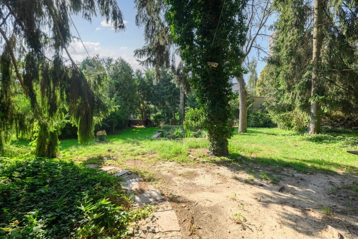 Dom 8 pokojowe na Sprzedaż