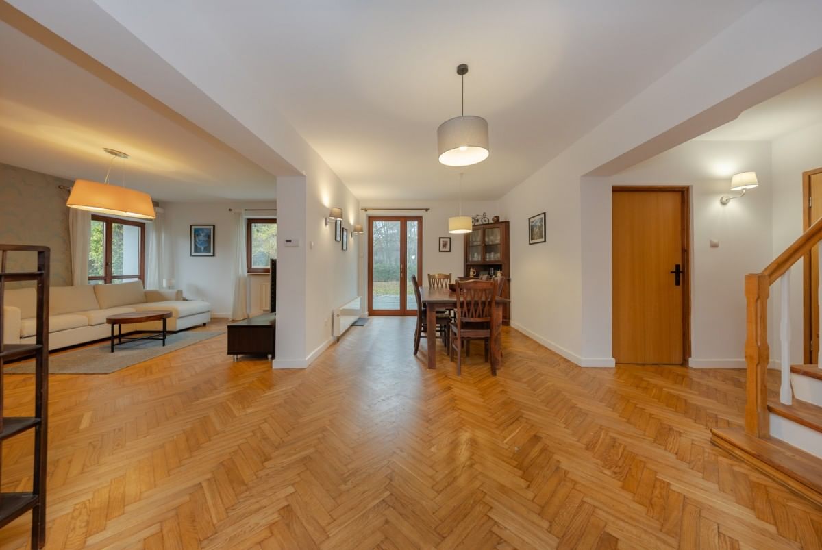 Dom 6 pokojowe na Sprzedaż