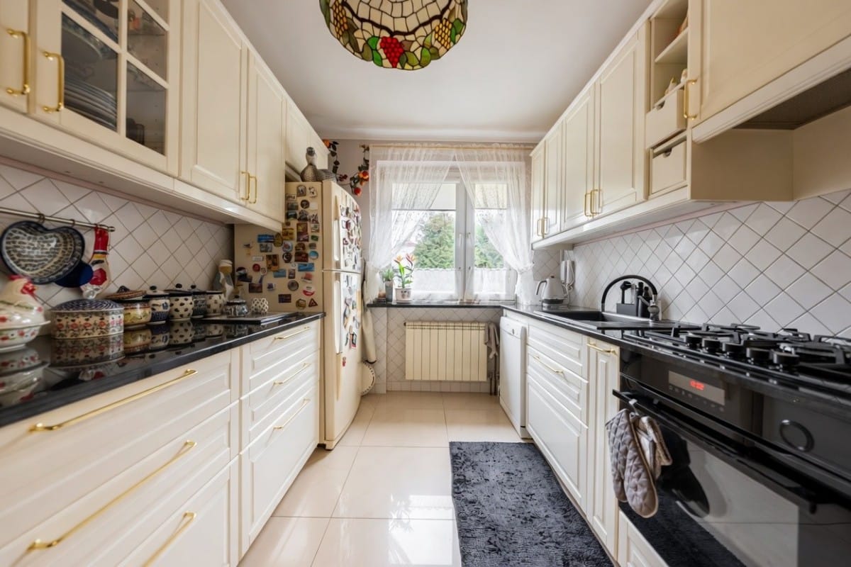 Dom 6 pokojowe na Sprzedaż