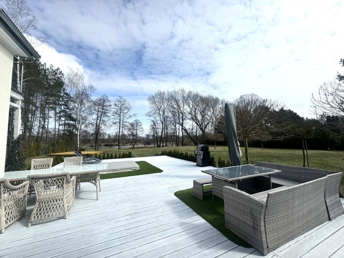 Dom 8 pokojowe na Sprzedaż