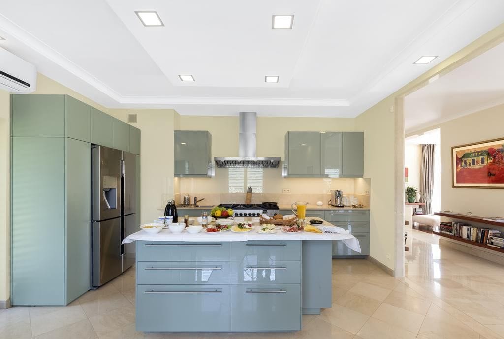 Dom 8 pokojowe na Sprzedaż