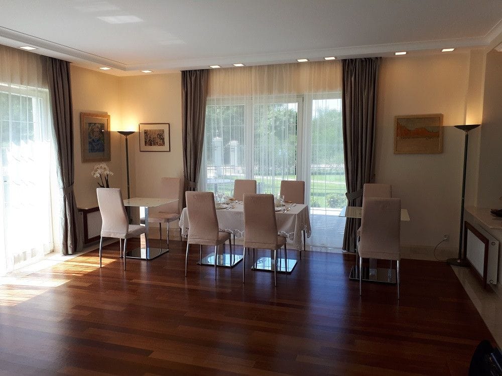 Dom 8 pokojowe na Sprzedaż