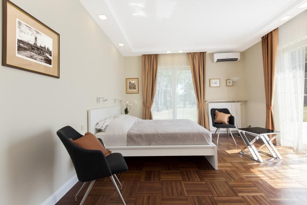 Dom 8 pokojowe na Sprzedaż