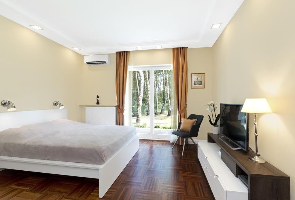 Dom 8 pokojowe na Sprzedaż