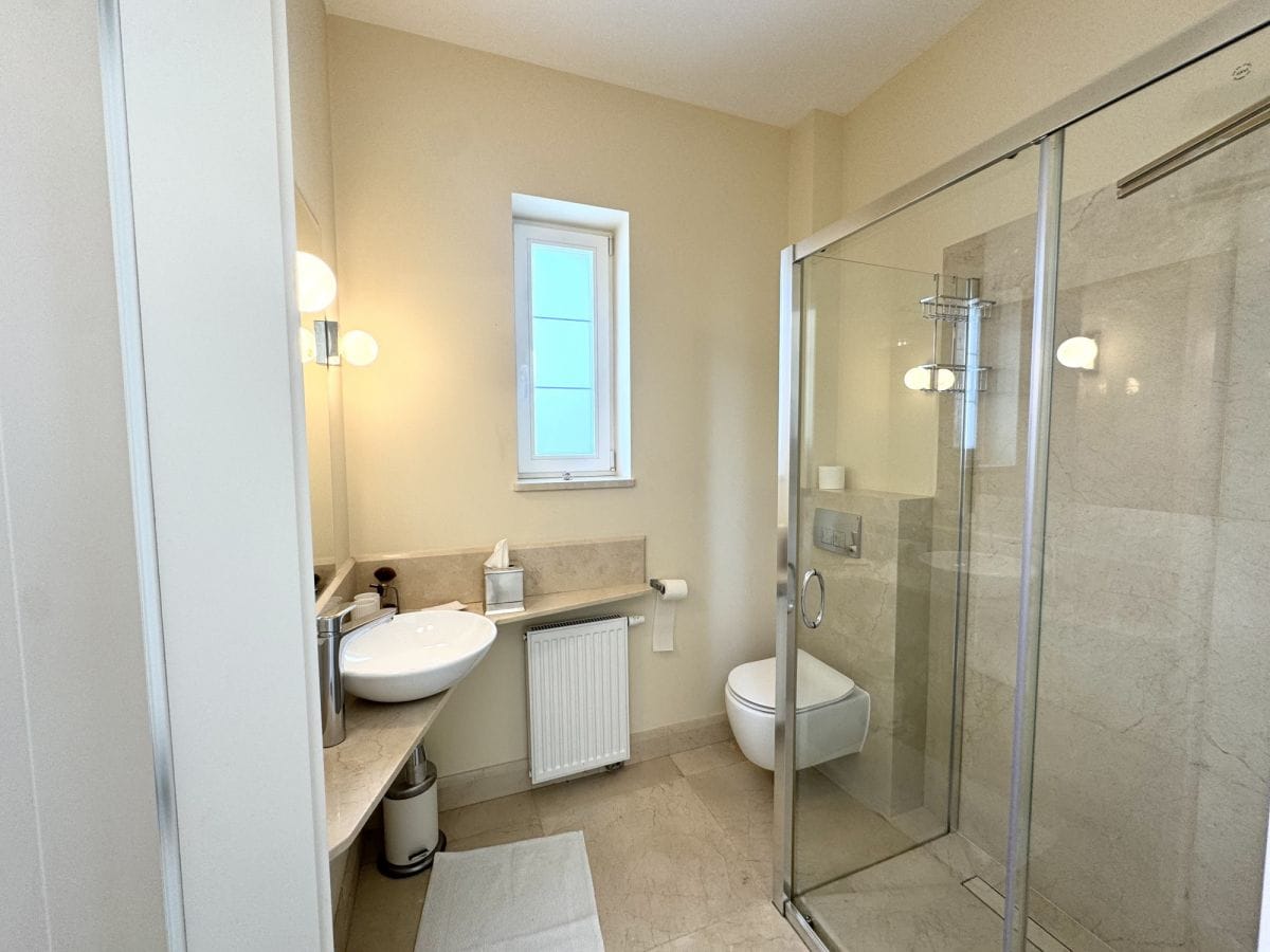 Dom 8 pokojowe na Sprzedaż