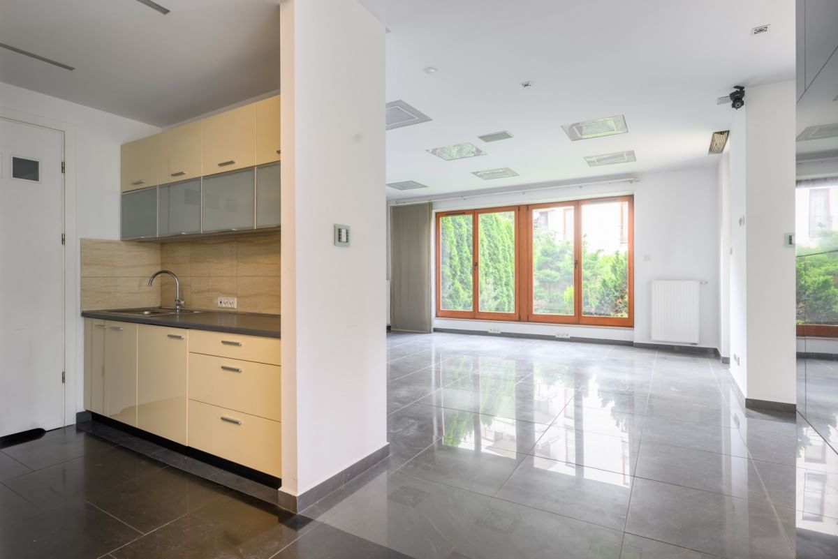 Lokal użytkowy  pokojowe na Wynajem