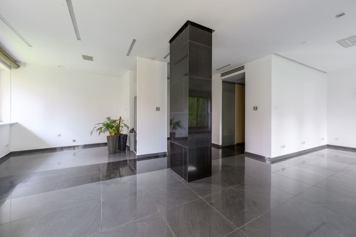 Lokal użytkowy  pokojowe na Wynajem