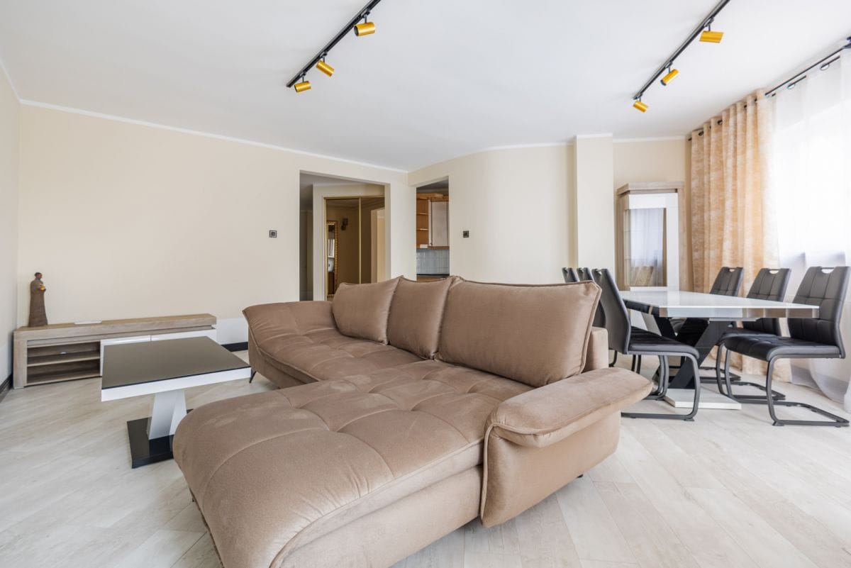 Mieszkanie 4 pokojowe na Sprzedaż