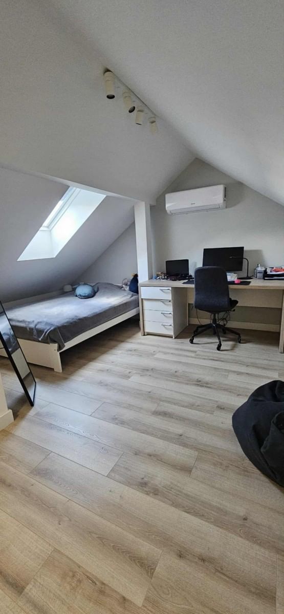 Dom 5 pokojowe na Sprzedaż