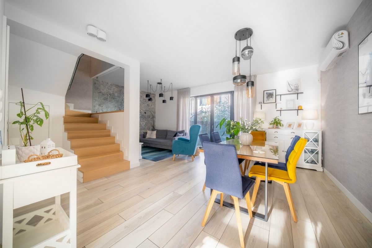 Dom 5 pokojowe na Sprzedaż