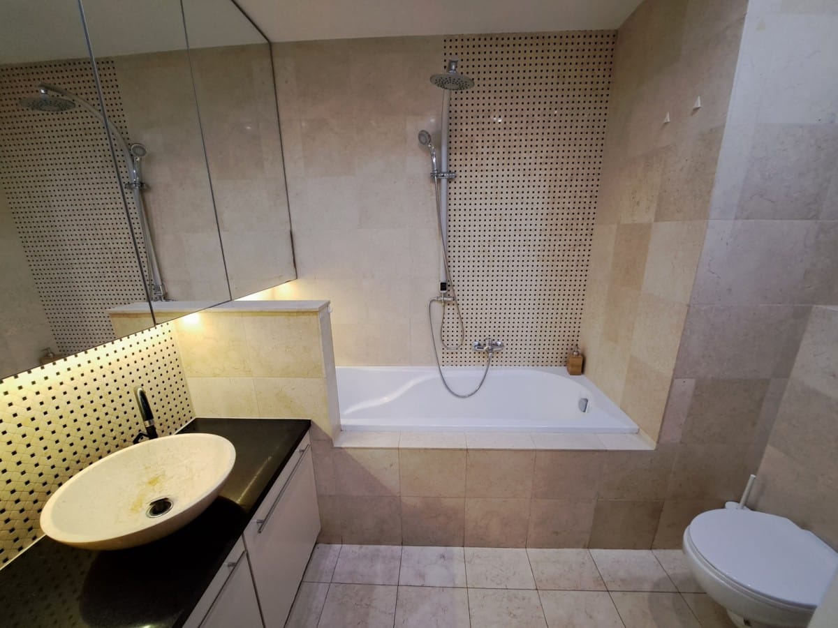 Mieszkanie 4 pokojowe na Sprzedaż