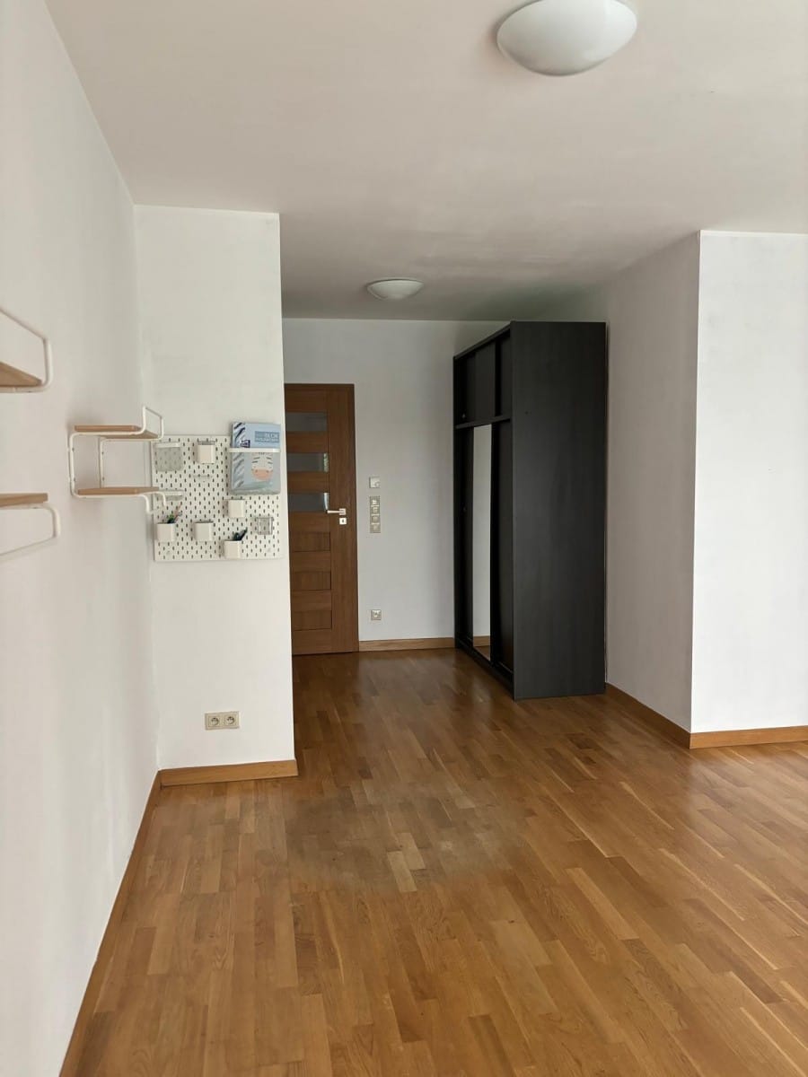 Mieszkanie 4 pokojowe na Sprzedaż