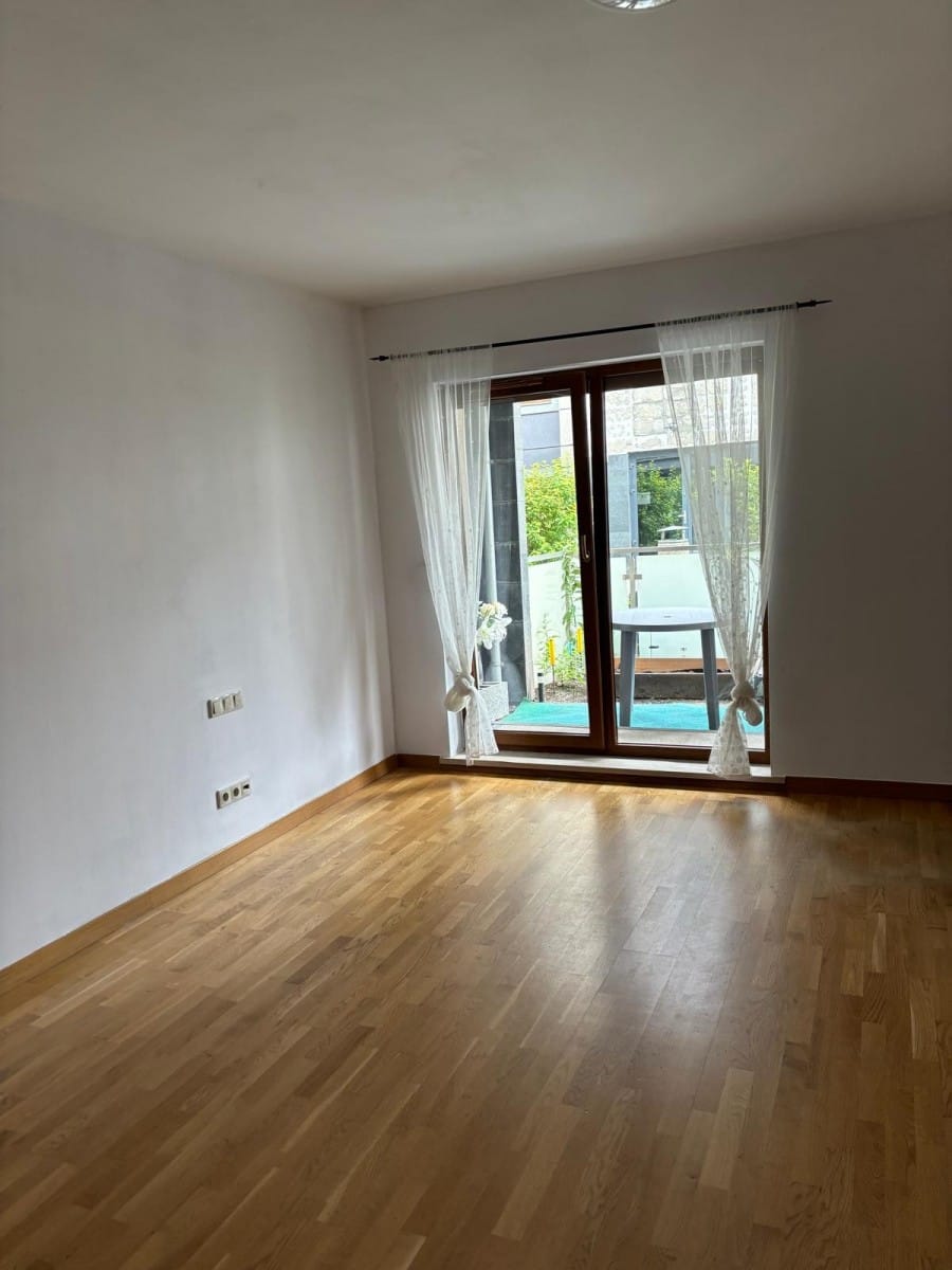 Mieszkanie 4 pokojowe na Sprzedaż