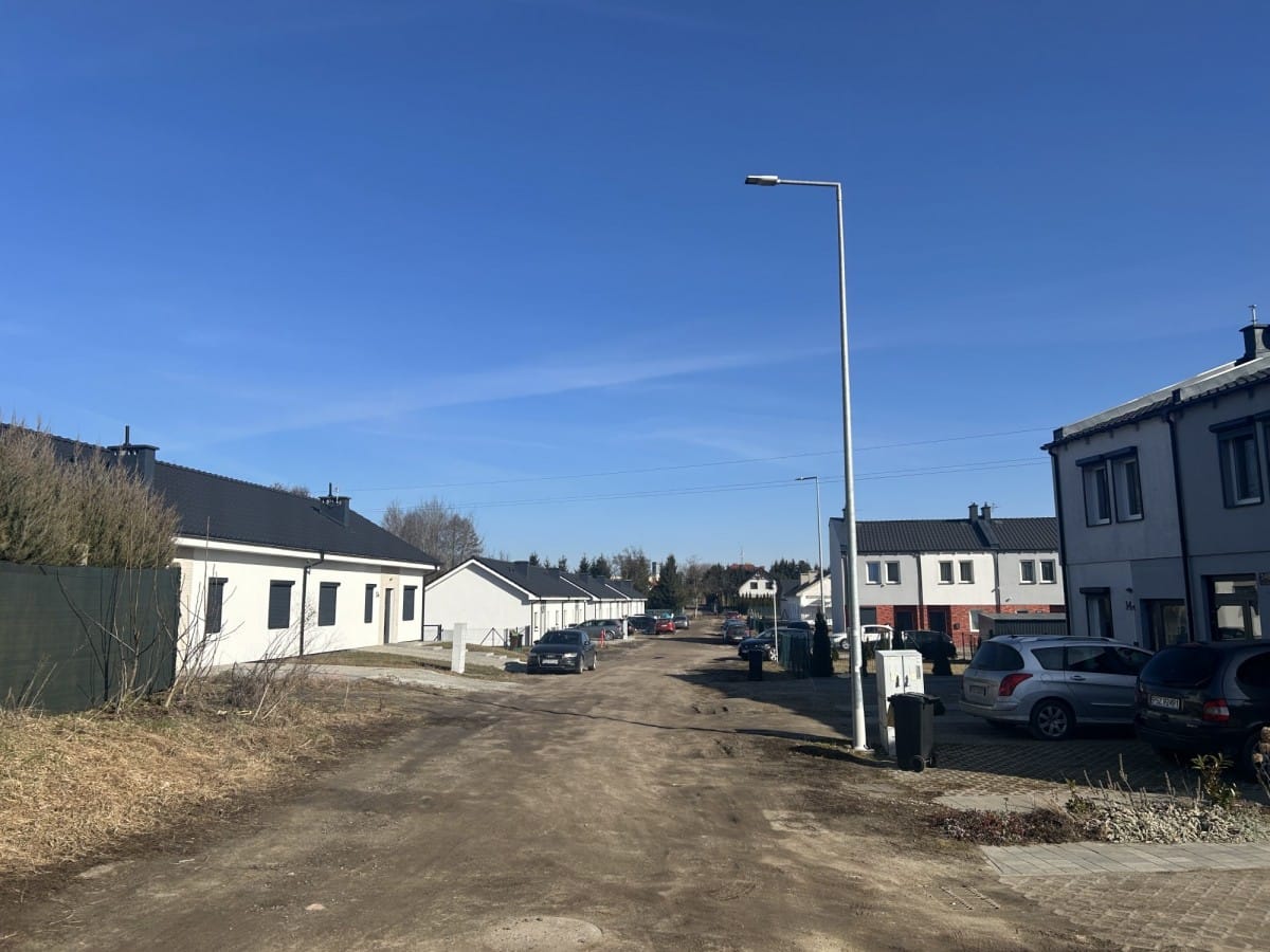 Działka  pokojowe na Sprzedaż