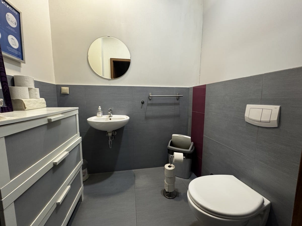 Lokal użytkowy  pokojowe na Wynajem