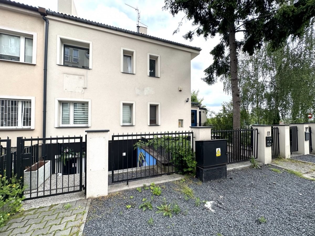 Mieszkanie 4 pokojowe na Sprzedaż