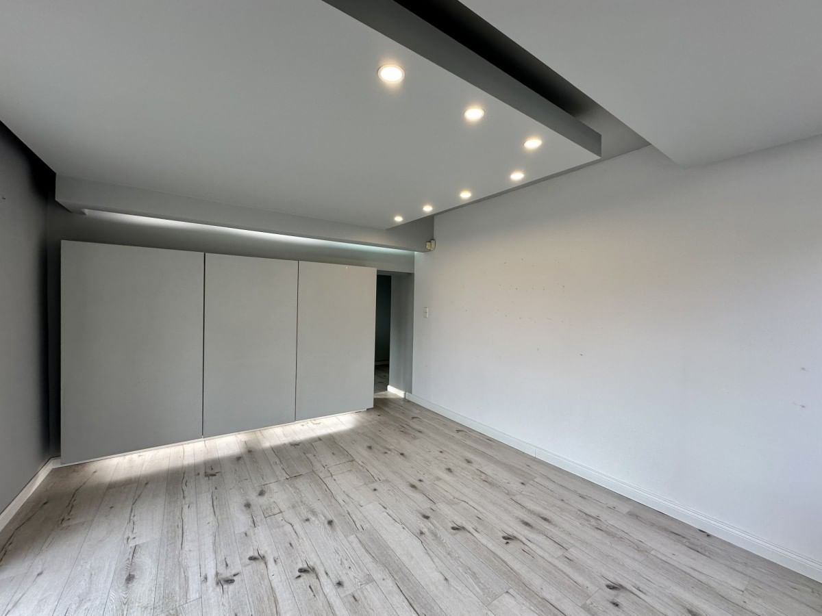 Mieszkanie 4 pokojowe na Sprzedaż