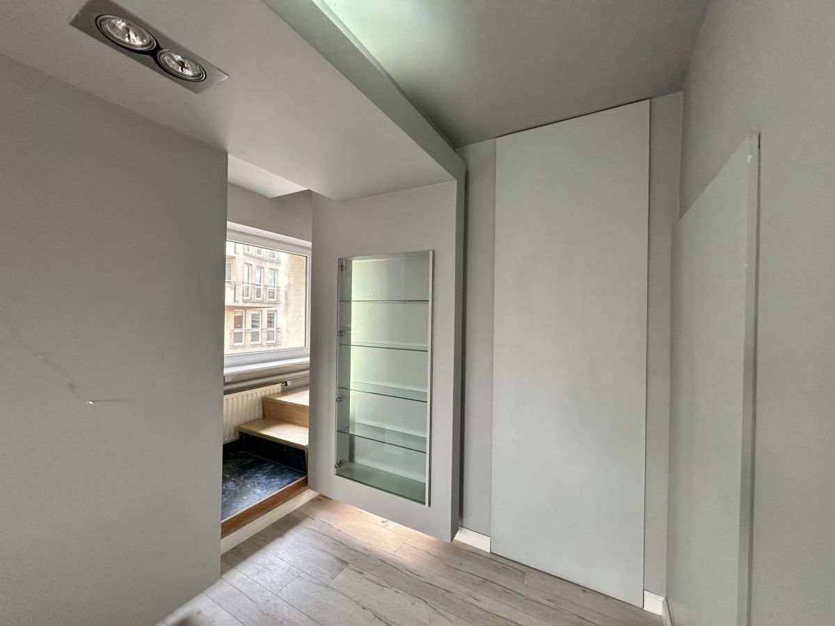 Mieszkanie 4 pokojowe na Sprzedaż