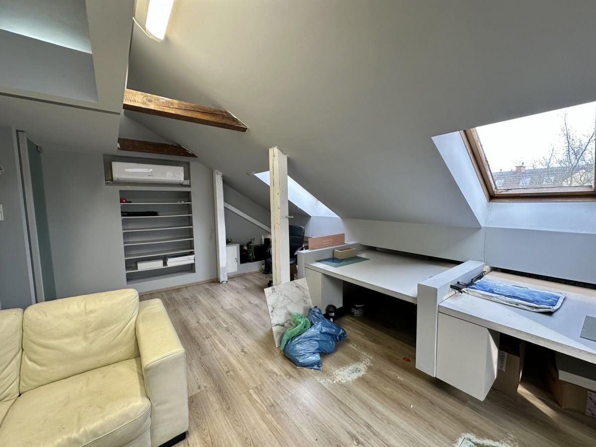 Mieszkanie 4 pokojowe na Sprzedaż