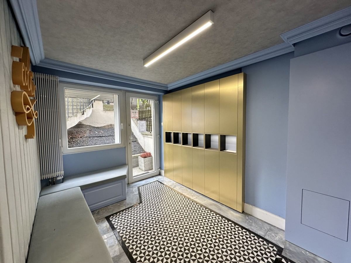 Mieszkanie 4 pokojowe na Sprzedaż